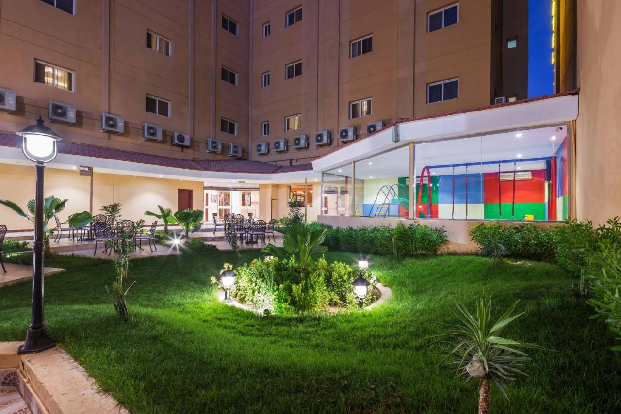 โรงแรม บูดัล อัล ไมดาน Hafar Al-Batin ภายนอก รูปภาพ